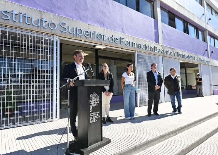 Kicillof Inaugur El Nuevo Edificio Del Instituto Superior De Formaci N