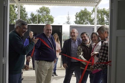 El ministro Javier Rodríguez inauguró una sala de extracción apícola