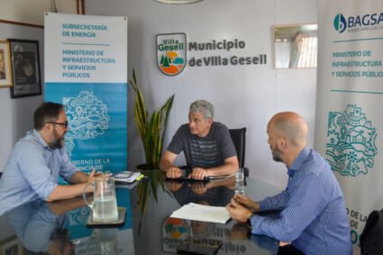Villa Gesell | Provincia firmó el contrato de extensión de la prestación de gas
