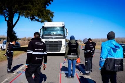 La Costa | Agentes municipales se capacitaron para el control del transporte de carga