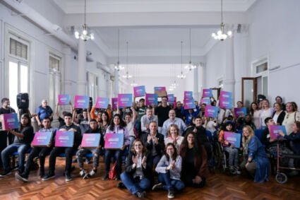 La Provincia entregó netbooks de Conectar Igualdad Bonaerense en Bahía Blanca