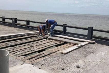 Comenzaron las obras de restauración en el muelle de San Clemente del Tuyú