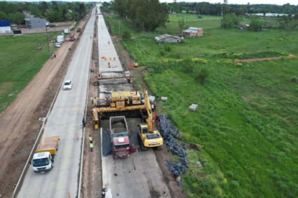 Avanzan las obras de duplicación de calzada en la RP N° 53