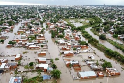 El desastre en Bahía Blanca: una ciudad golpeada por la tormenta y la urgencia de respuestas