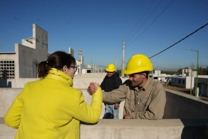 Provincia finaliza casas abandonadas por Nación en Punta Lara